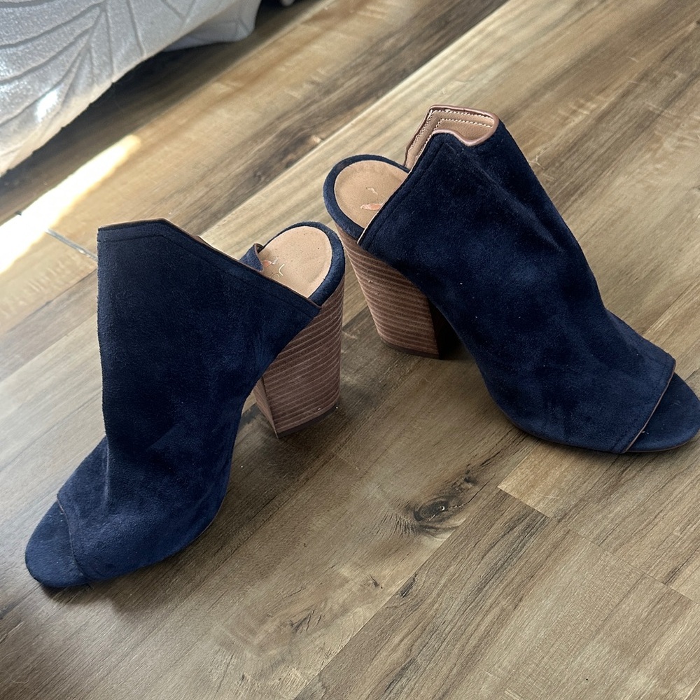 Women’s Navy Suede Open-Toe Block Heel Mules